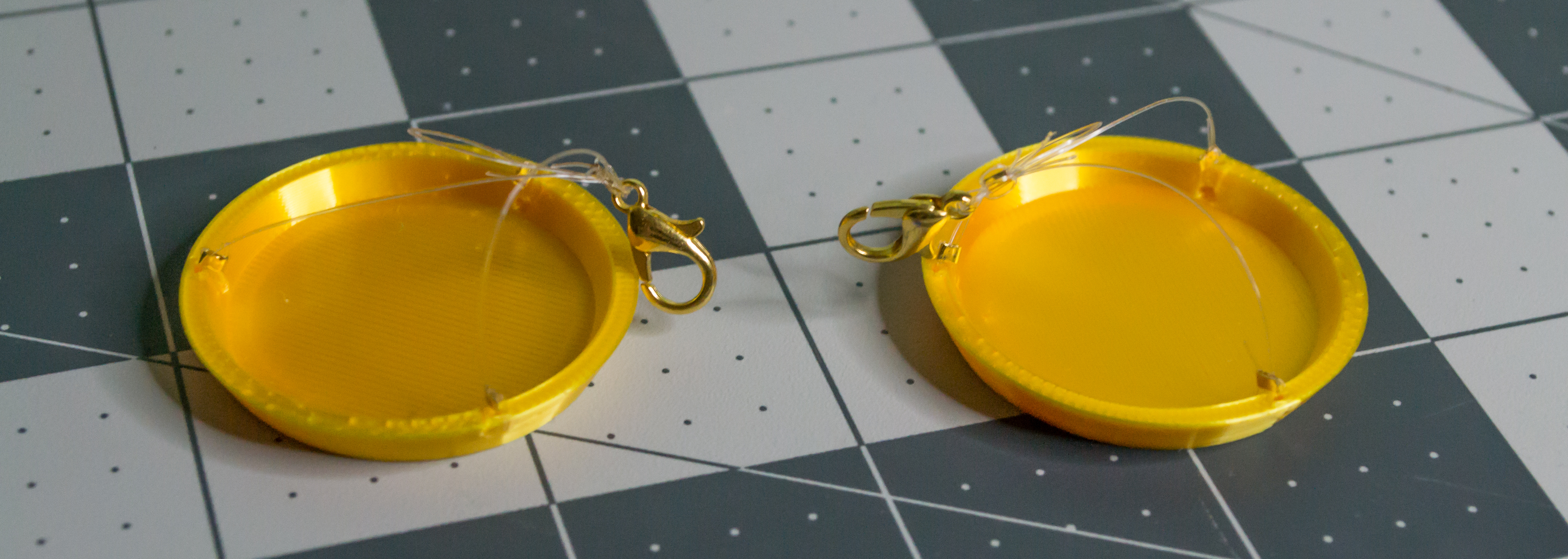Both VintageScale plate components complete.