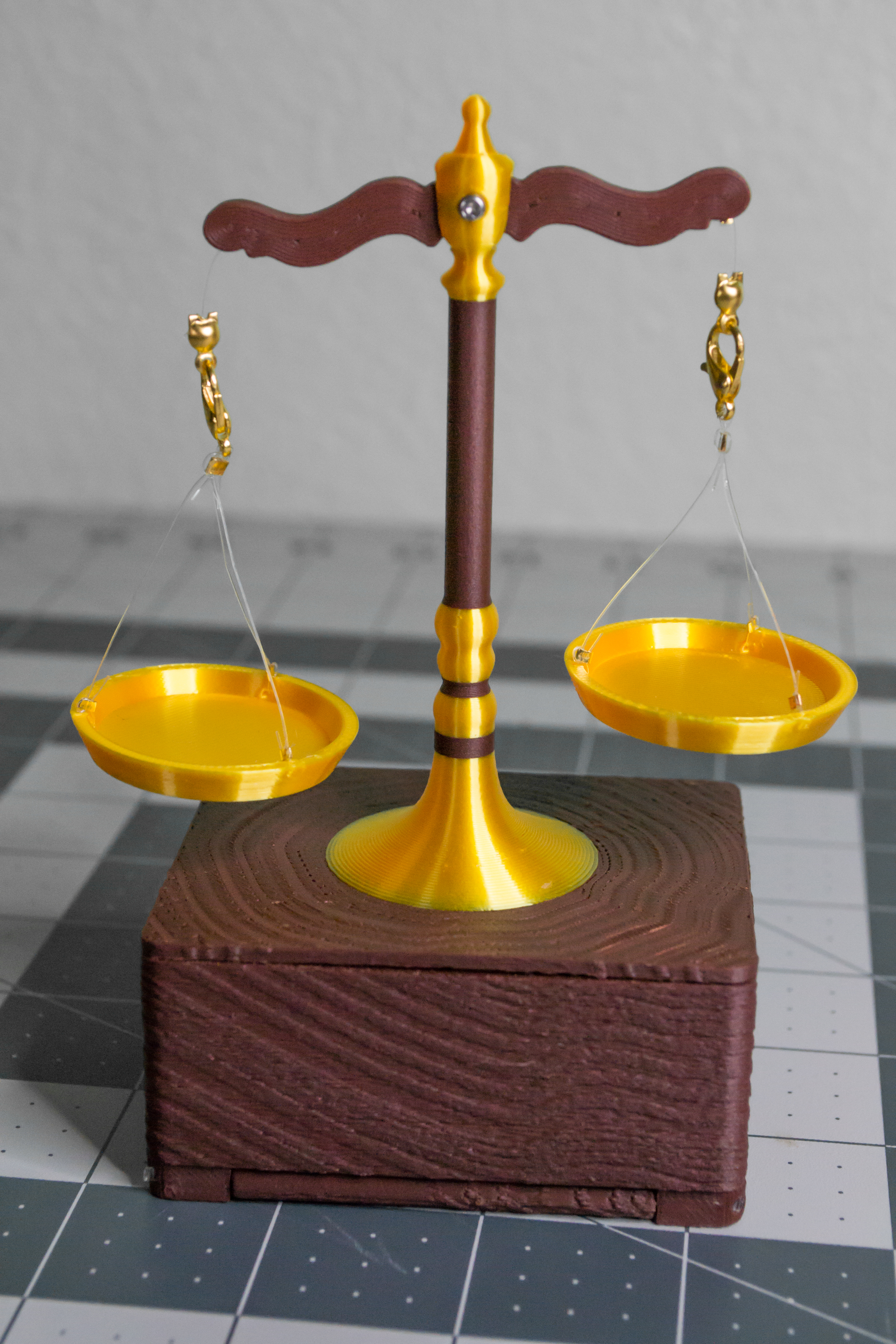 Final complete VintageScale project with rosewood and gold theming based on the TwoPositionServo controller board.
