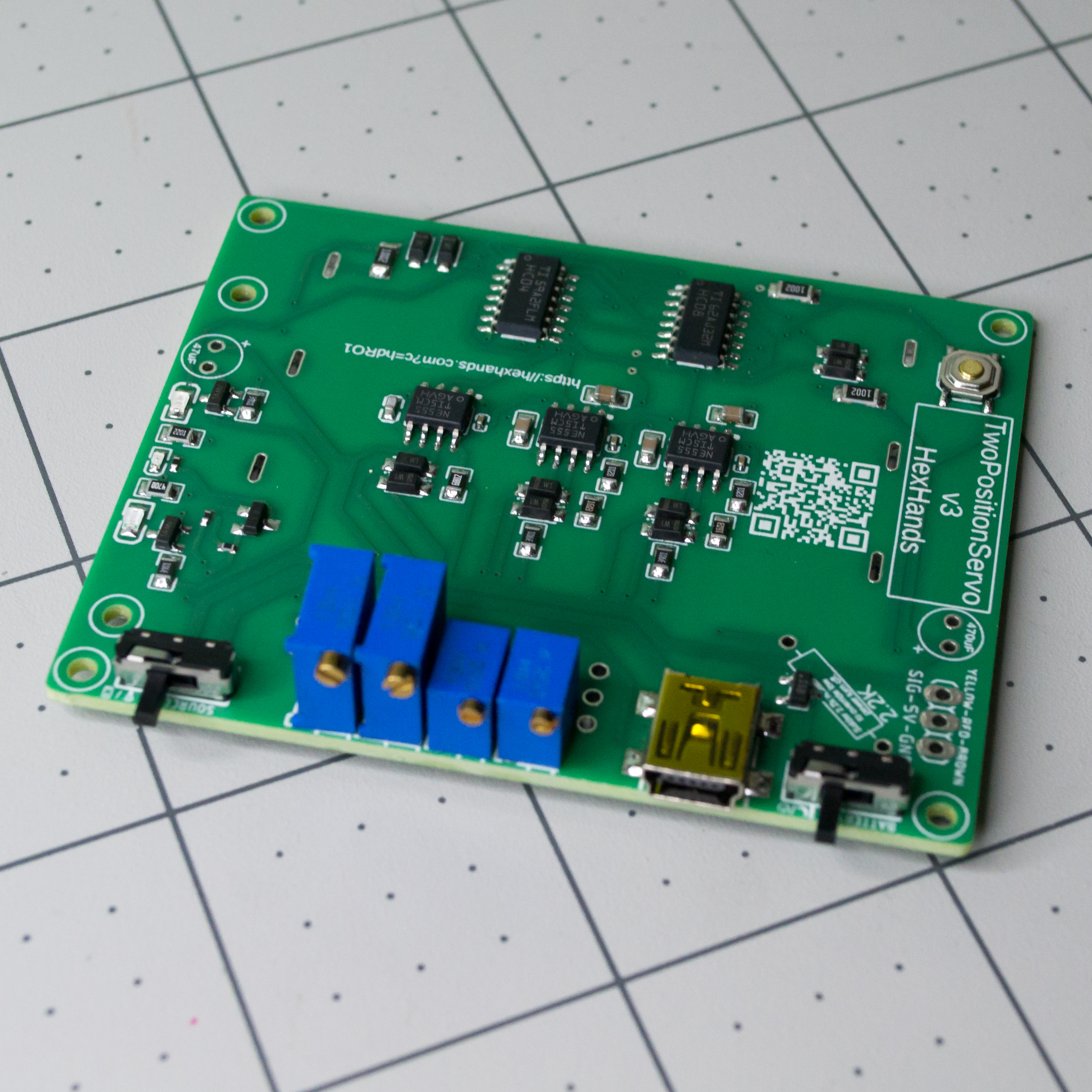 HexHands TwoPositionServo controller PCBA for VintageScale.